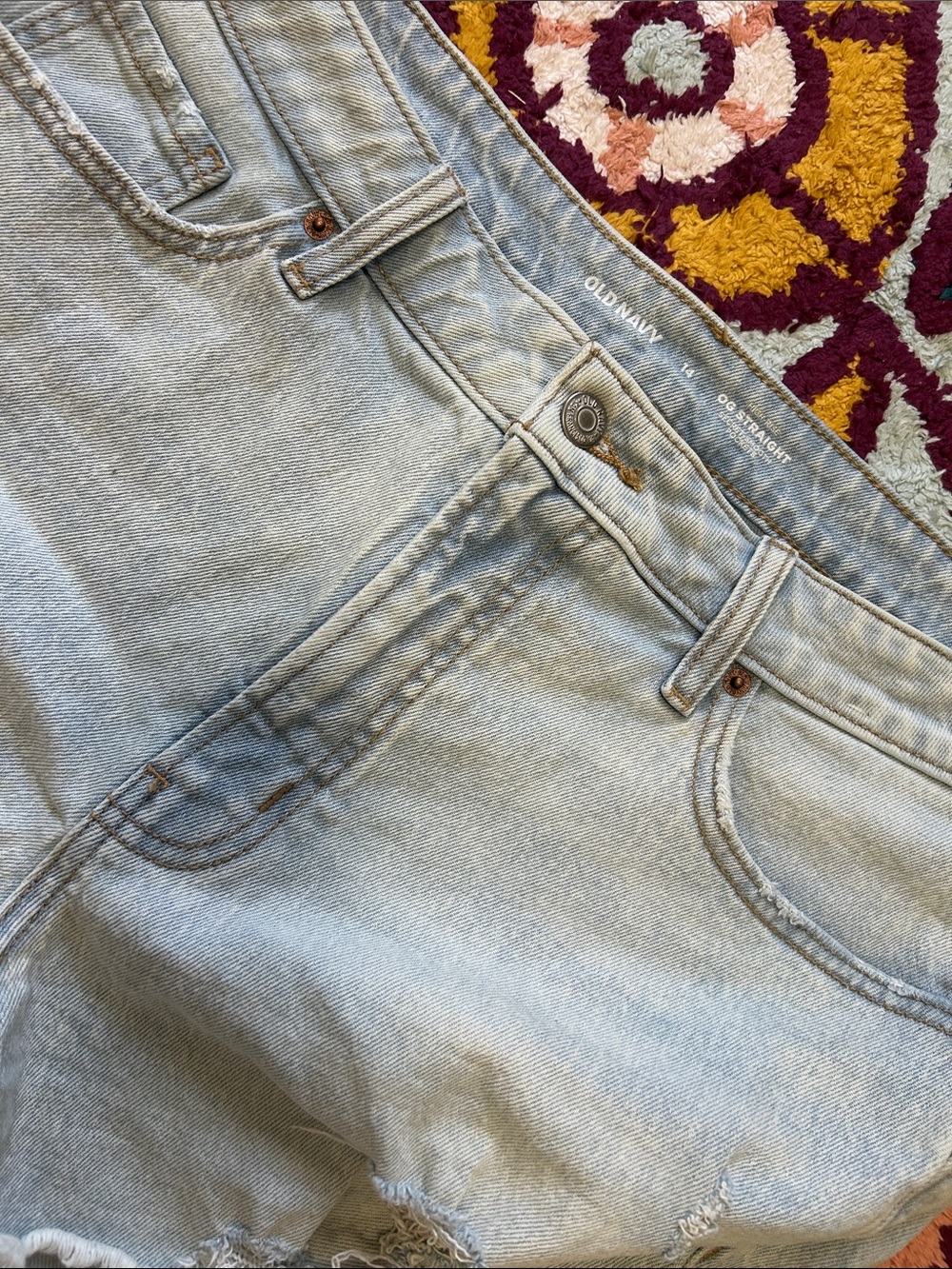 Old Navy Women’s Light Wash OG Straight Jean cut-offs